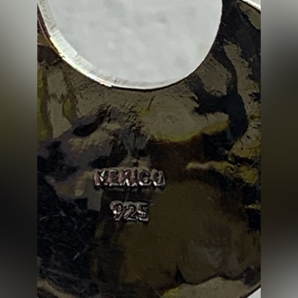 Vintage Mexico Hammered Sterling Silver Wide-Fan Shaped French Wire Earrings - Picture 7 of 12